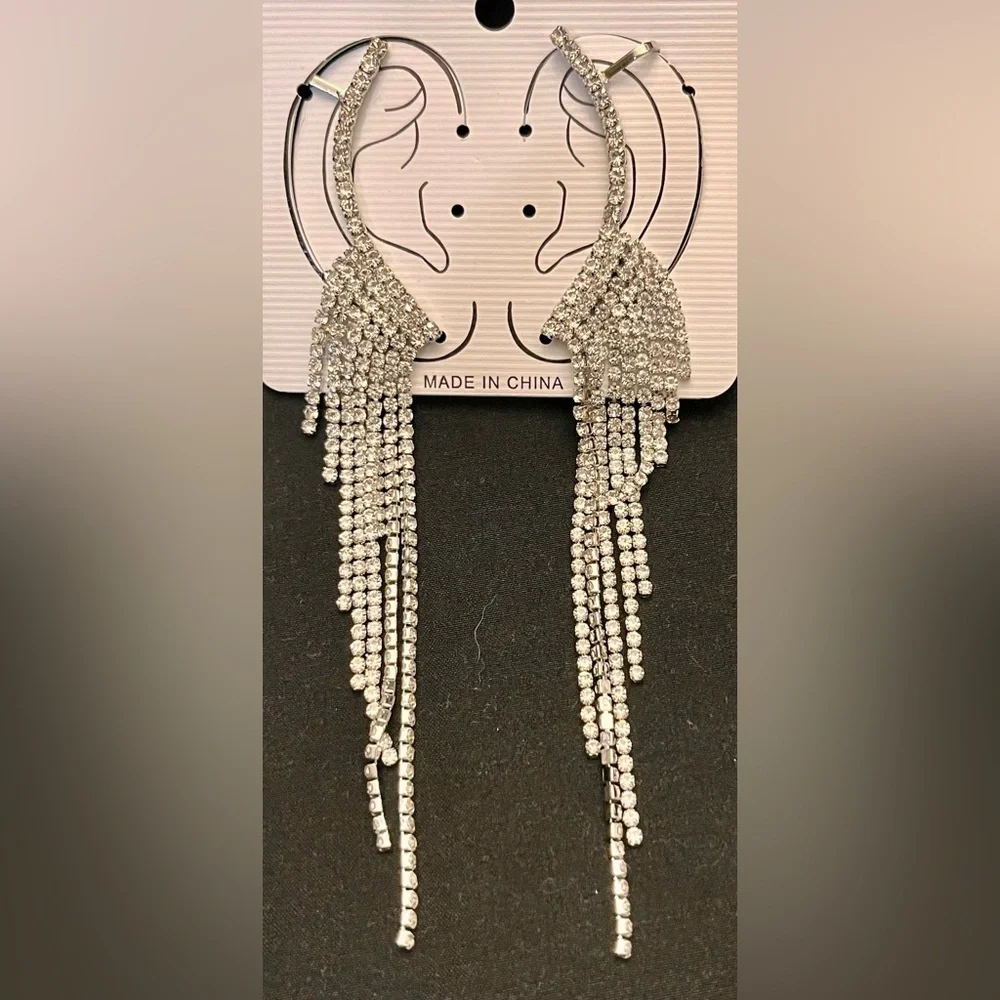 NWT Silver Rhinestone Waterfall Dangle Ear Cuffs Shimmering Crystal Statement - Picture 10 of 11
